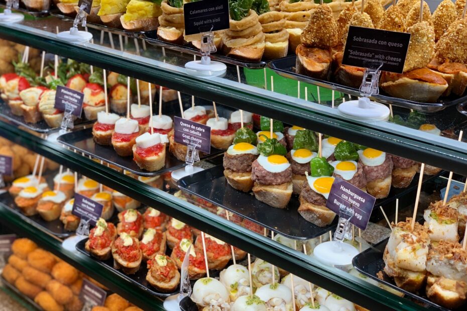 tapas. A Gastronomic Journey in Spain
